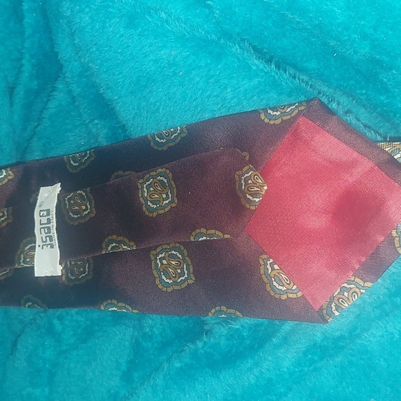 Jsaco - Picture 2 of 2